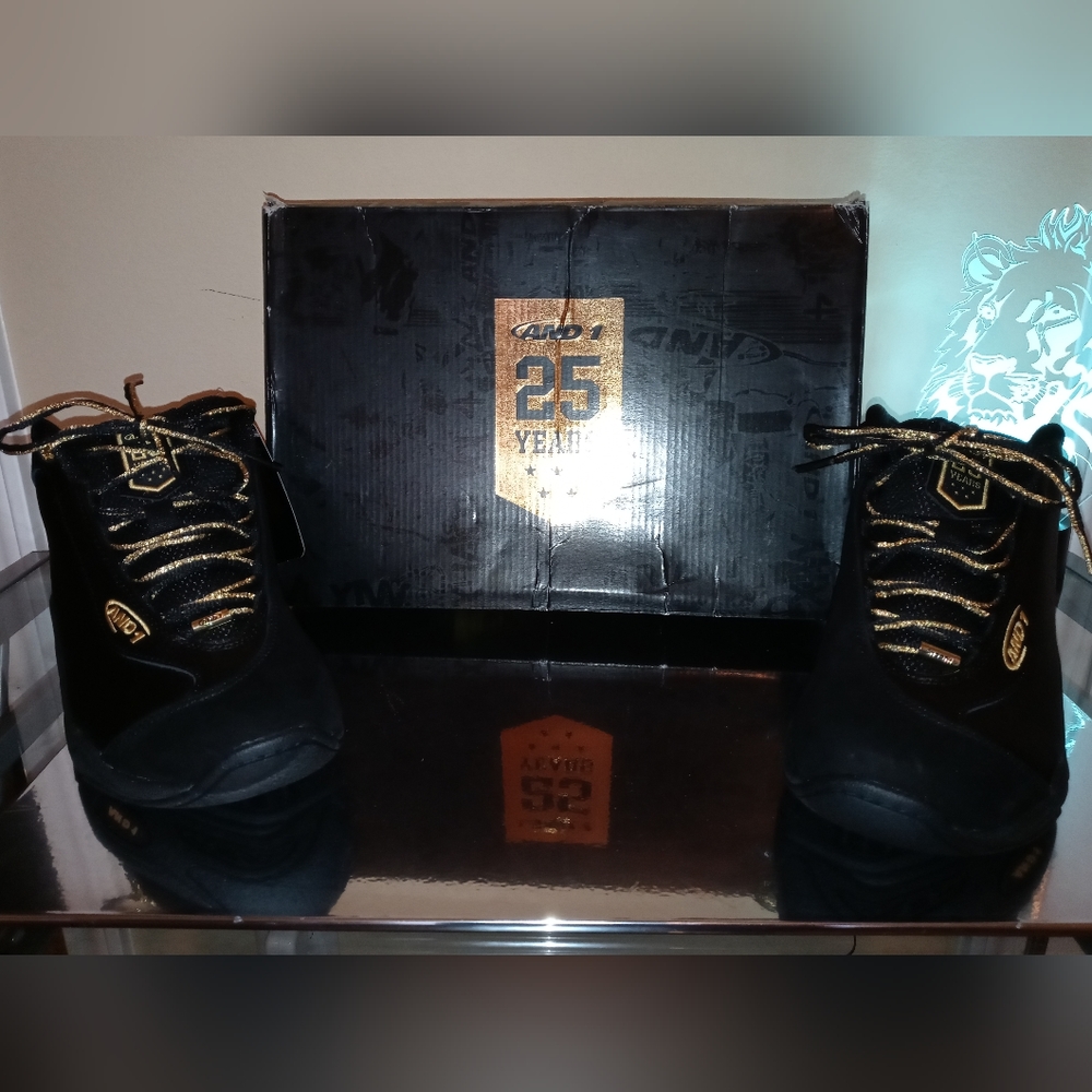 Designer Sneakers - Picture 5 of 6